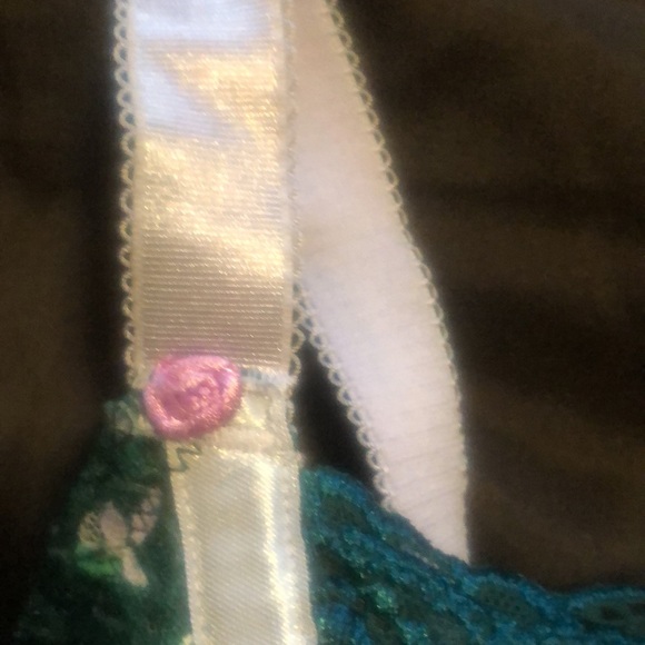 ADORE ME - EUC Bra (38DDD/F) - Picture 6 of 8